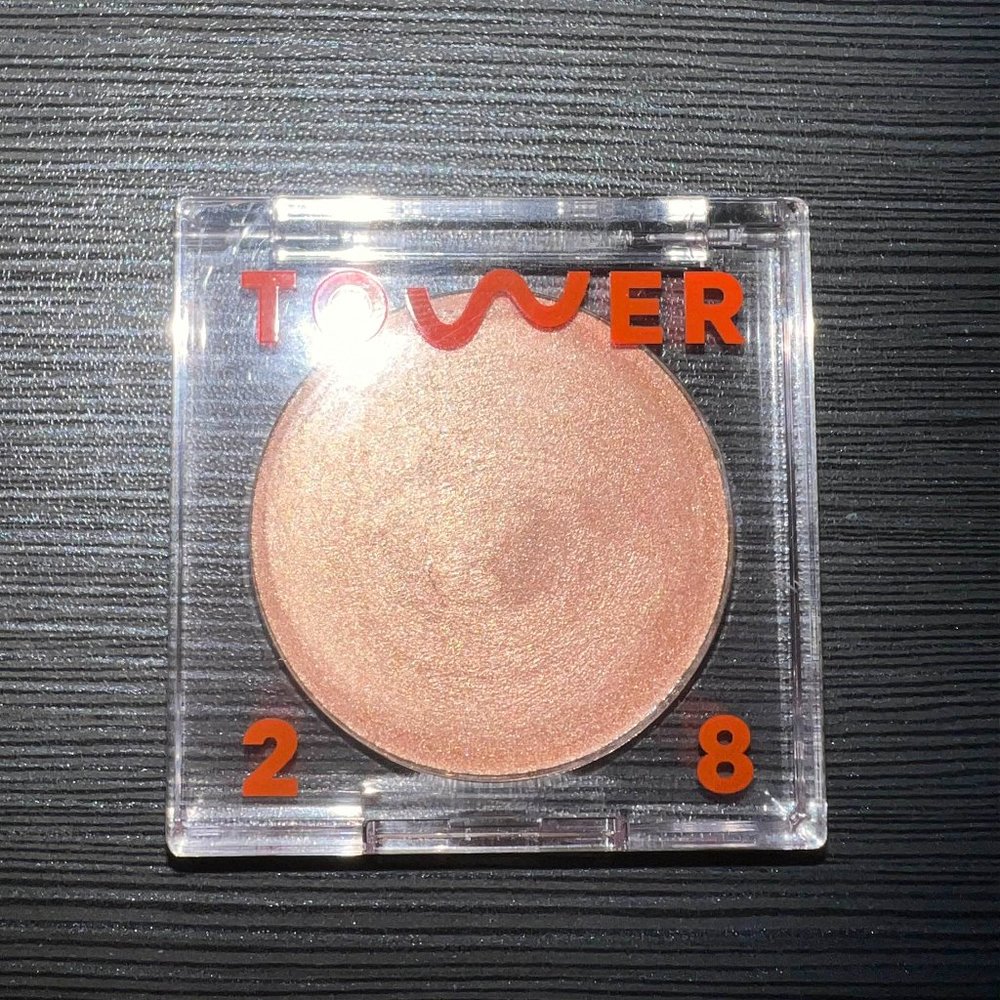 Tower 28 Beauty Bronzino Illuminating Cream Bronzer SHADE: SUNCOAST